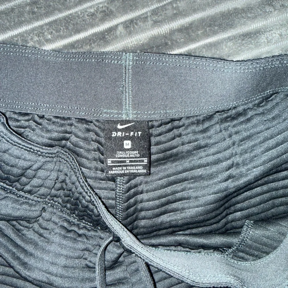 Nike Woman’s Performance Joggers - Picture 2 of 3